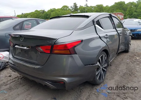 2019 Nissan Altima 2.5 Sr z USA, uszkodzony, nr VIN 1N4BL4CV0KC183633
